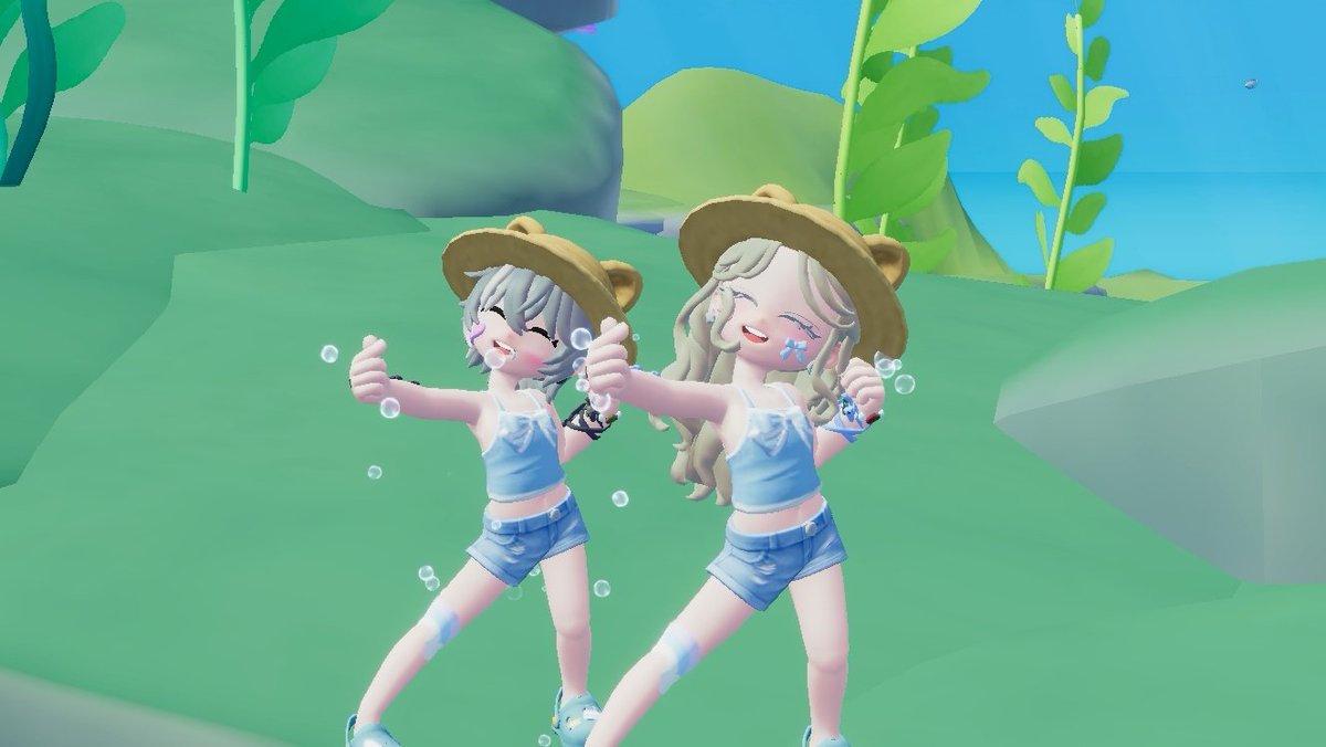 kcbakusan's tweet photo. るなと海でパシャリ!横並びが難しいwww付き合ってくれてありがとうね! https://t.co/QJw51iyyFm