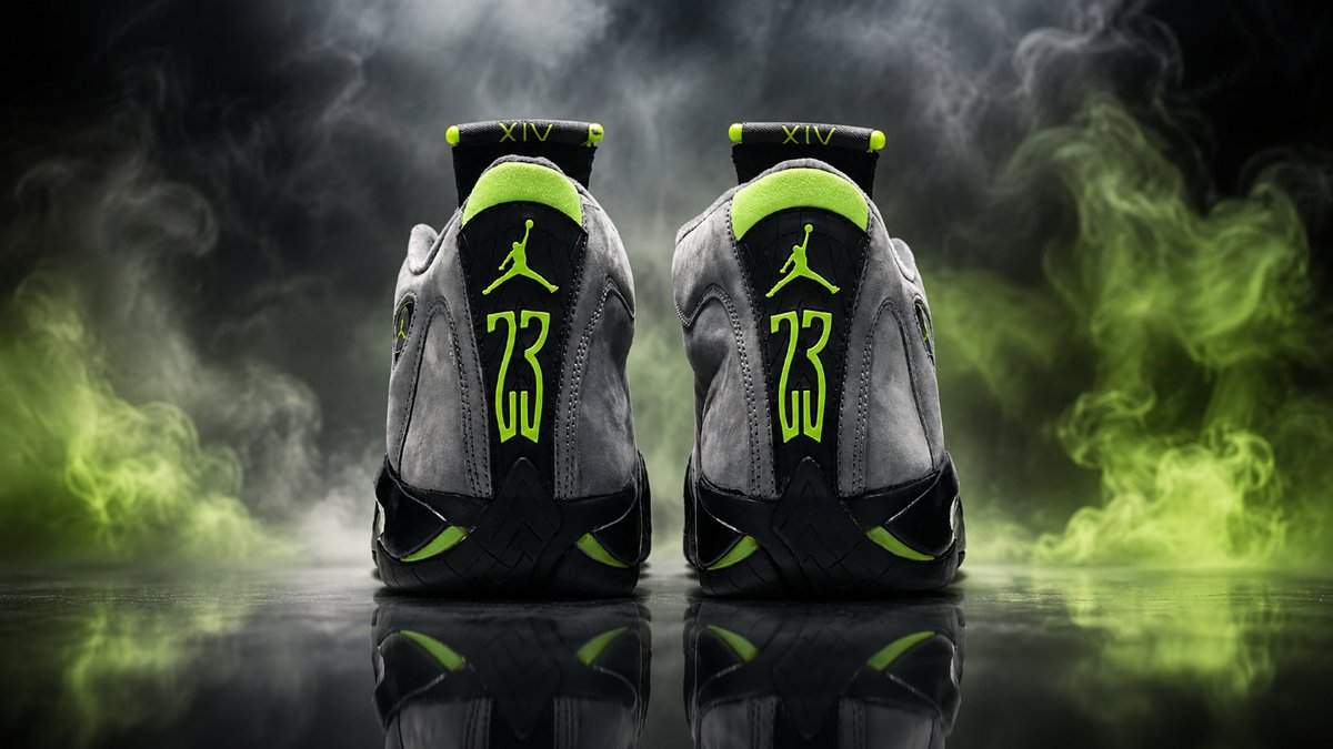 BigFaceKB708's tweet photo. The Air Jordan 14 'Chartreuse' is making its long-awaited return on January 16, 2027, for $215. 💚🖤

📸: Sneaker Bar Detroit (original images via zSneakerHeadz)
🎨: Edited by Shoe Sagas
#AirJordan14 #JordanBrand #SneakerNews #Sneakerhead #KicksOnFire https://t.co/PRIVgmyvw0