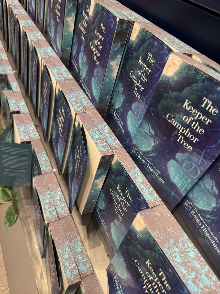 YaoIvy's tweet photo. Finally starting a new read, already captivated https://t.co/y7avQyrx5U