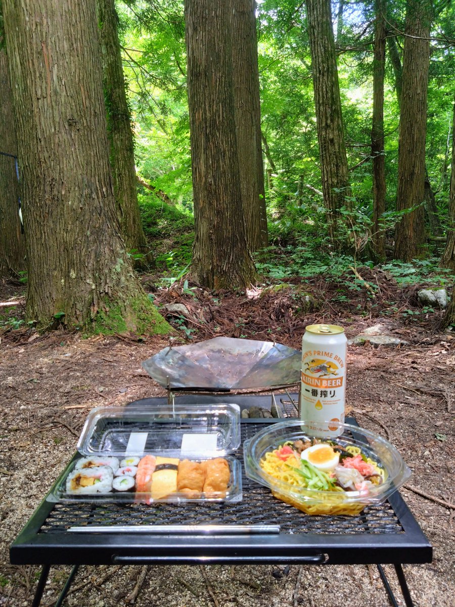 kabui130's tweet photo. ⛺お昼は冷やし中華と助六寿司を頂きました https://t.co/WUXmBt0C5R