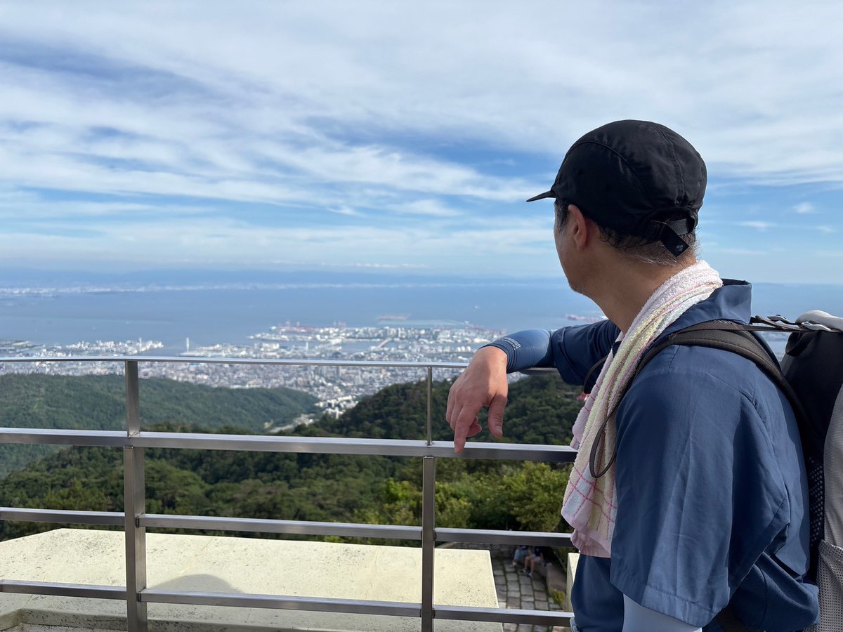 heki4615's tweet photo. 六甲山初登頂
山師匠に連れて行ってもらいました
#六甲山 https://t.co/2V3rosMEKS