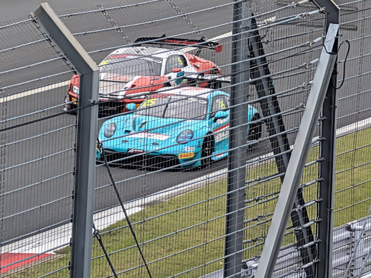otafuuuuuuuuuu's tweet photo. 近藤翼さんの暴走モード
一コーナーで接触してからの追い上げが凄かった!
#NKRacing #近藤翼 #TsubasaKONDO https://t.co/QNOAFJ8Bdl