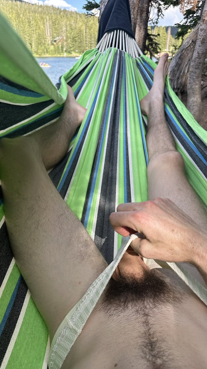 jockyjake44633's tweet photo. Had to take a break from assignments and textbook readings https://t.co/YqS3kpoEq7