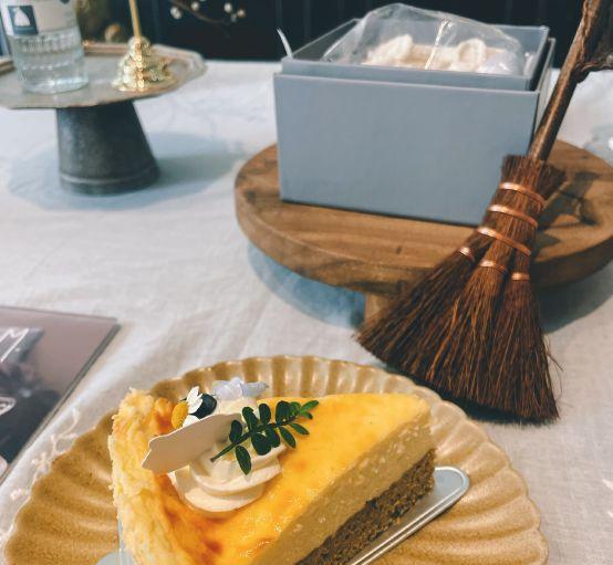 EvaSelt's tweet photo. Just discovered a hidden gem in downtown! Their truffle mac u0026 cheese is pure comfort heaven—creamy, loaded with fragrant truffle, and the perfect cozy bite on a cold day. 10/10 would come back for seconds! https://t.co/0hJWw2S9ms