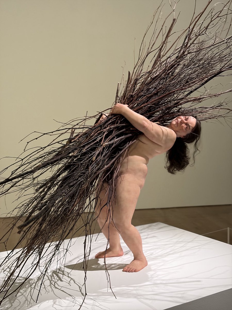 n_asuy's tweet photo. Mueck coming, got inspiration by a great artist https://t.co/VDJpmGa1tD