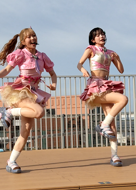 MOMOちゃんの大跳躍! 1m位飛んでないか? #onefive_MOMO #onefive_SOYO