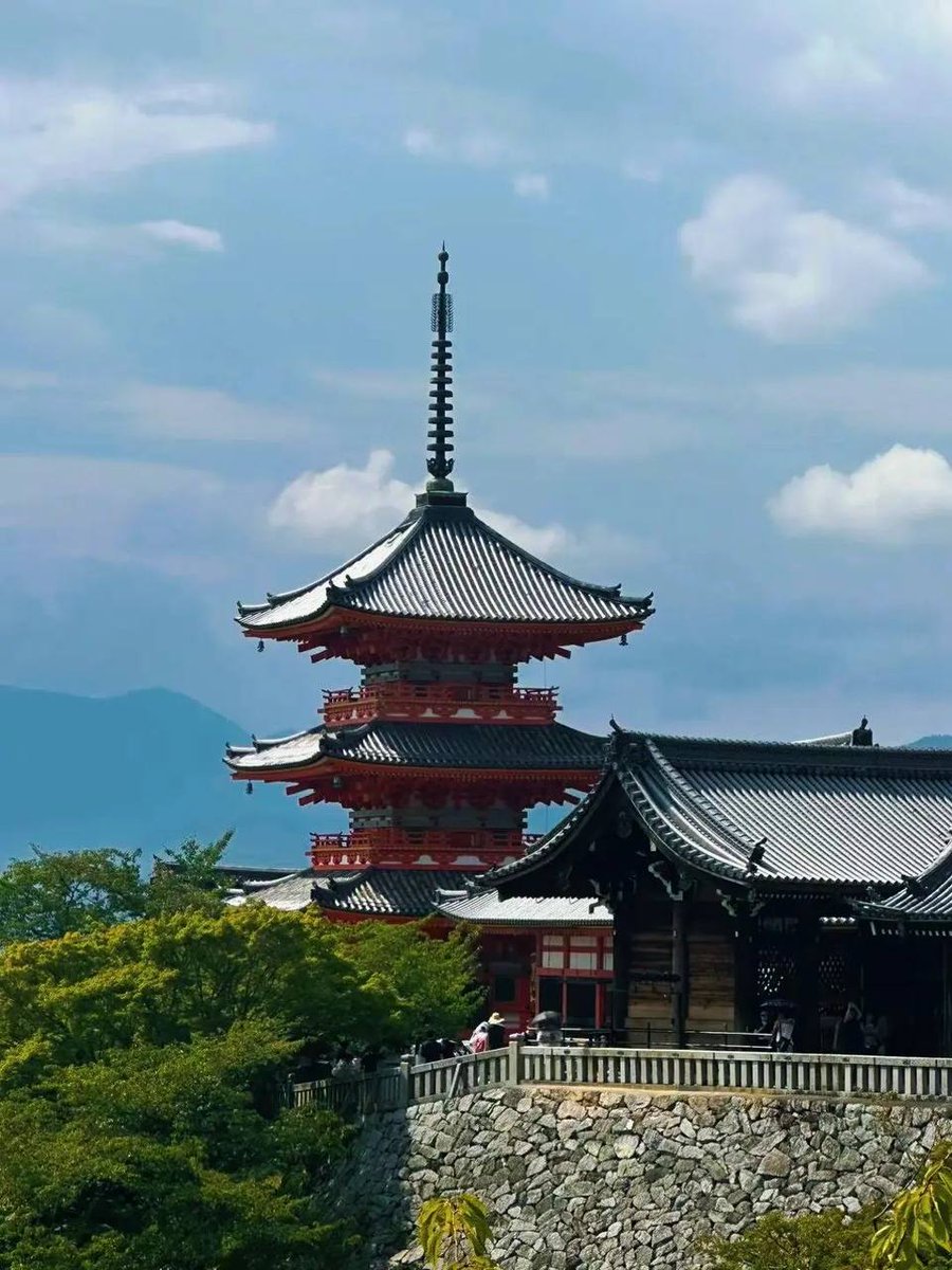 as__3119's tweet photo. 体力を抑えた静かな 3 日間、京都の路地と川辺で心を落ち着かせた記録、今更投稿。 https://t.co/T1pP6k23kk