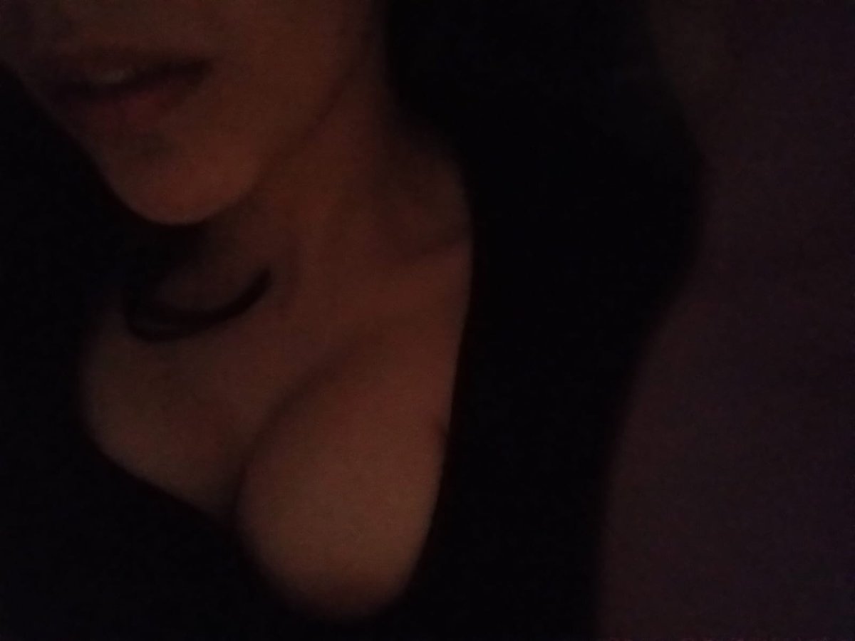 jeanpakii's tweet photo. ౨ৎ #nsfw intro!! ❤️
𑣲 mi nombre es lilly :)
𑣲 （ 18 y/o ）-   arg🇦🇷
𑣲 #bisexual    Ი𐑼 
                     new to #nsfwtwt 
𑣲 tengo canal en tlg:3
𑣲 she/her         •       esp/eng

♡ &amp; ↻ to be moots!! https://t.co/GLNw9LwKaE