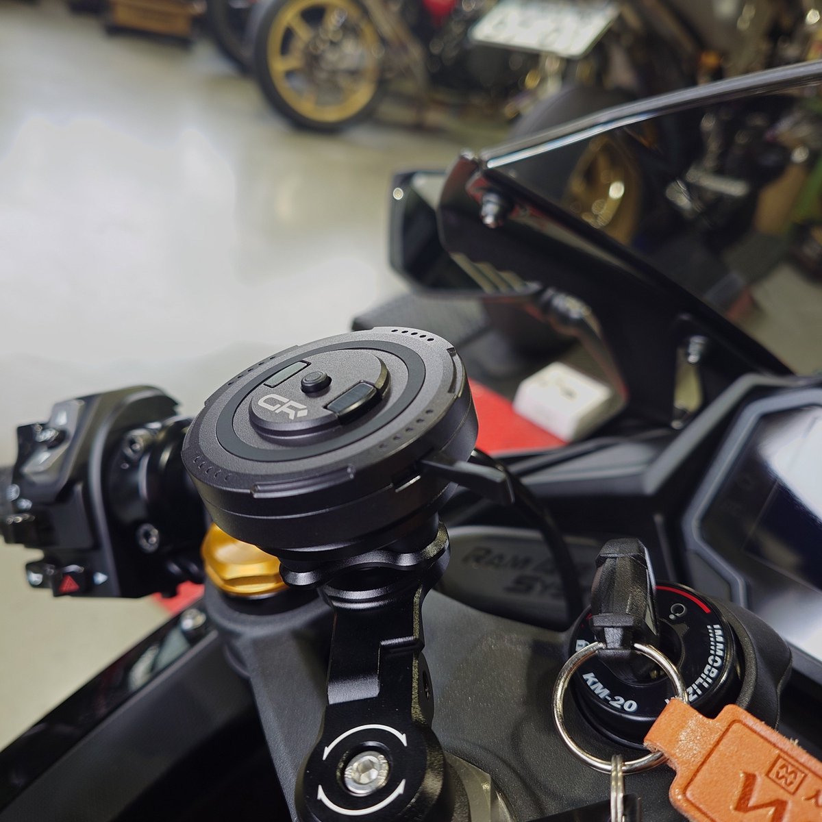 zx4r