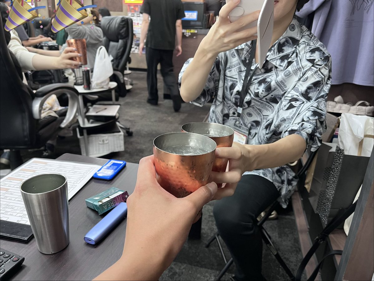 buccii_mj's tweet photo. 本日はぽよちBD麻雀大会🀄️
運営だけど早くも乾杯で…☺️

わいわい盛り上がっててよきやねー👏👏

#超絶カワイイぽよちおめでとう https://t.co/9FrpSpU2Fu