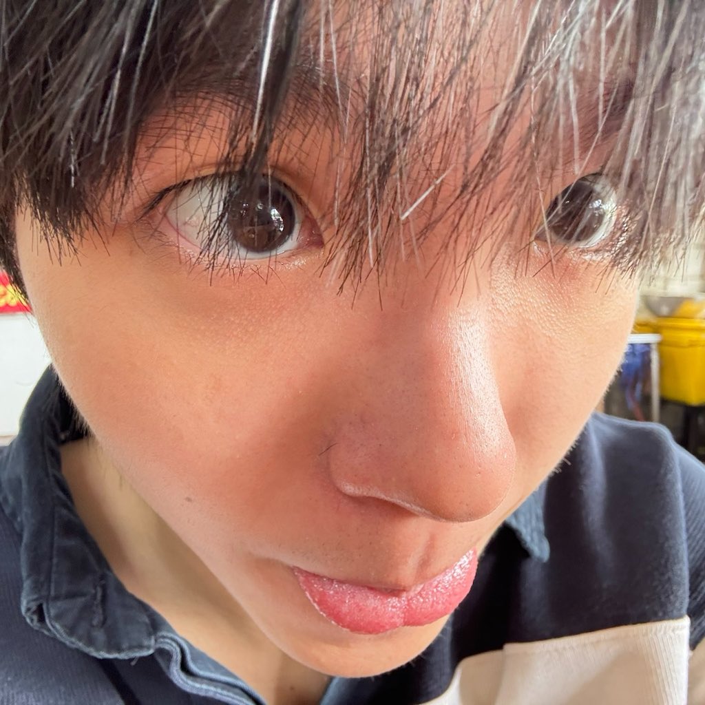 ormookk's tweet photo. คนไหนพี่จู คนไหนน้องพอล 65655555 อ่ย เหมือนมากเยยนี่น่า 🤏🏻 https://t.co/5UZKtuZtT9