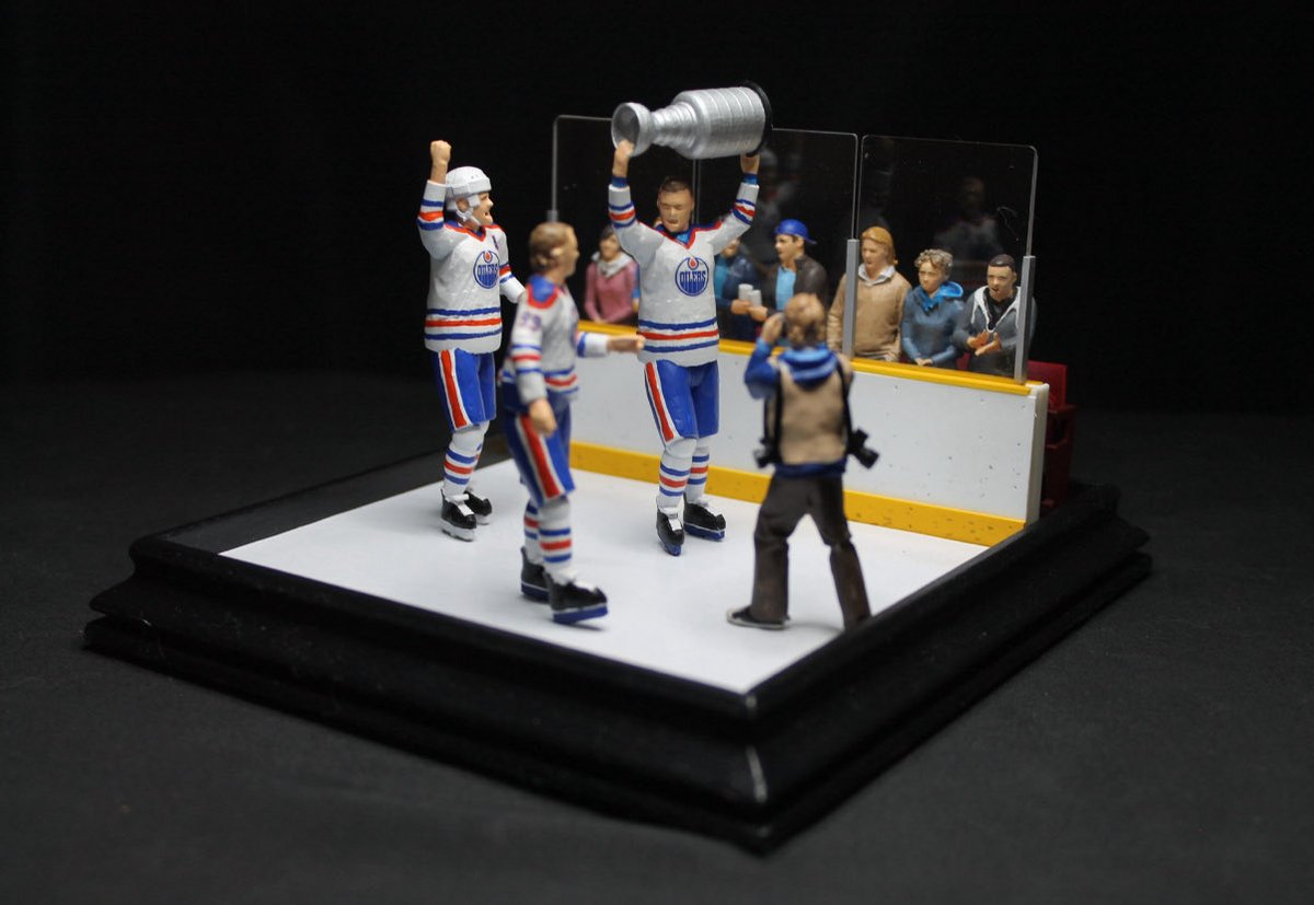 trentbuhler's tweet photo. Messier. Gretz, and Mcsorley, Northlands 1988. @EdmontonOilers https://t.co/z1KMaRgSq7