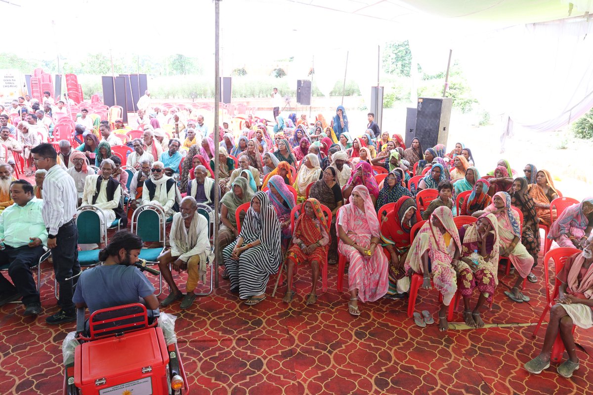 ALIMCOHQ's tweet photo. Empowering Lives, Enabling Independence!
Under the CSR initiative of Indraprastha Gas Limited @IGLConnect, 300 Divyangjan and Senior Citizens in Chitrakoot received 1,422 assistive devices worth ₹45.92 lakh, distributed through #ALIMCO's Pradhan Mantri Divyasha–Vayoshri Kendra (PMD-VK).
The aids—including motorized tricycles, wheelchairs, hearing aids, artificial limbs, walkers, crutches, and other assistive devices—will help beneficiaries lead more independent, dignified, and self-reliant lives.
IGL has also sanctioned ₹4 crore under its CSR programme to continue providing assistive devices to eligible beneficiaries through PMD-VK, Chitrakoot, reaffirming its commitment to accessibility, inclusion, and social empowerment.
Together, we are building a more inclusive India where every individual has the opportunity to live with dignity.
@IGLConnect
@pib_MoSJE
#ALIMCO #IGL #CSR #Divyangjan #SeniorCitizens #Accessibility #Inclusion #AssistiveTechnology #PMDVK #Empowerment #SocialJustice #SugamyaBharat