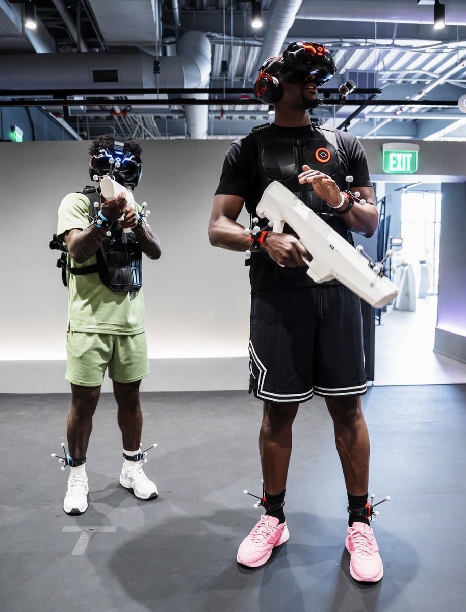 The HEAT Realm tweet media