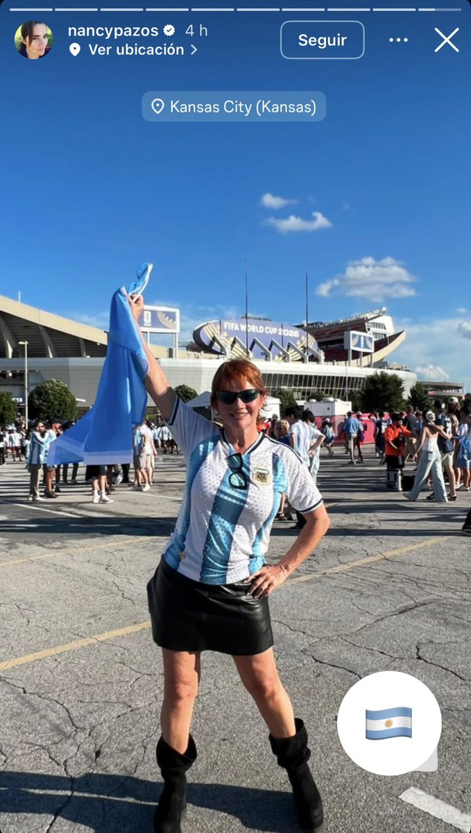 NegroCensurado's tweet photo. Vos me decís que la ultra kuka de Nancy Pazos que vive llorando por el gobierno y que no se llega a fin de mes fue a KANSAS CITY a ver el mundial. https://t.co/CzhQjZdSlS