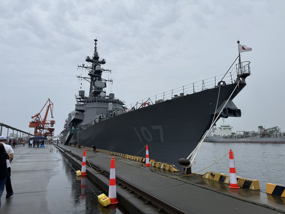 akkun_cl7's tweet photo. 護衛艦 いかづち https://t.co/4T2dzoc1nm