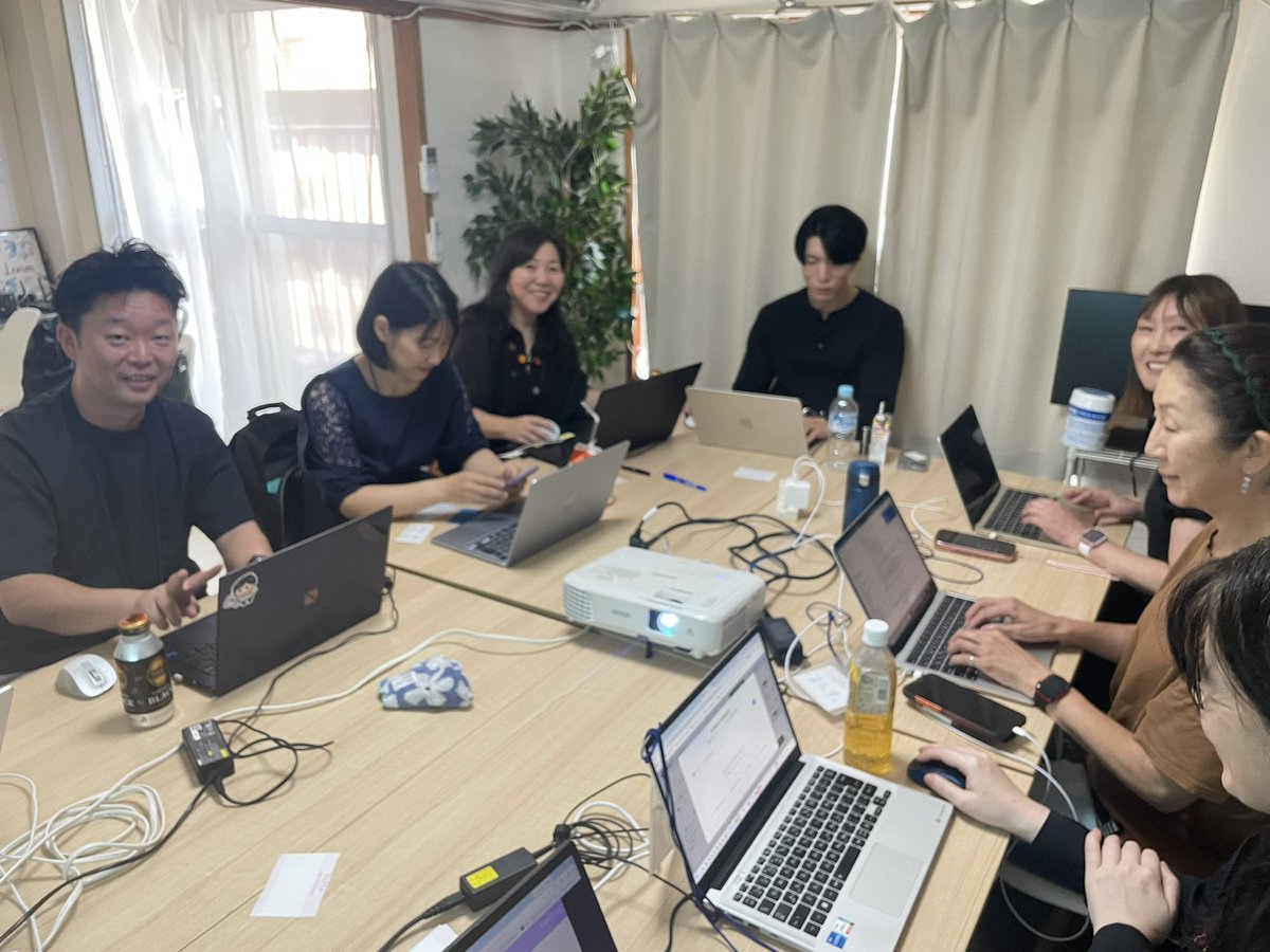 indexsoraohagi's tweet photo. 【ゆるっと作業会 in 大阪 開催】
今回のテーマはスライド生成。さまざまなスライドの生成方法を学び、後半は自己
P Rのための資料を作成しプレゼン大会。質問が飛び交い大盛り上がり。次回は9月開催予定!
#ゆるっと作業会
#47PROJECT
#SHIFT_AI https://t.co/CiMqZg9s09