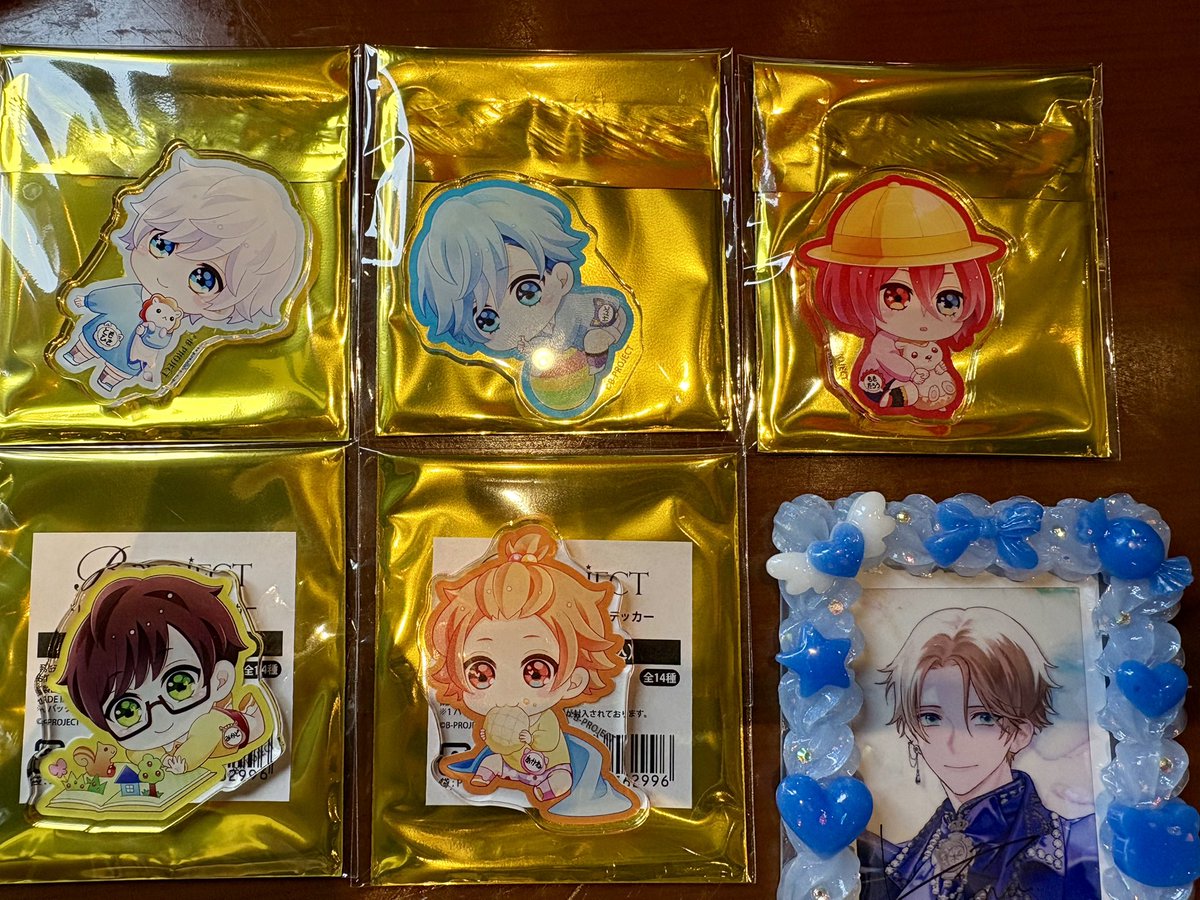 fineP_55113's tweet photo. 【交換】 Bプロ B-PROJECT アクリルステッカー

○譲
☆北門 ☆愛染 ☆音済 釈村 不動

○求
☆金城1 ☆是国1 増長 >>> 殿1

☆⇔☆交換
殿は他含む交換のみ
本日・20日池袋手渡し https://t.co/xwQxFVaEZ9