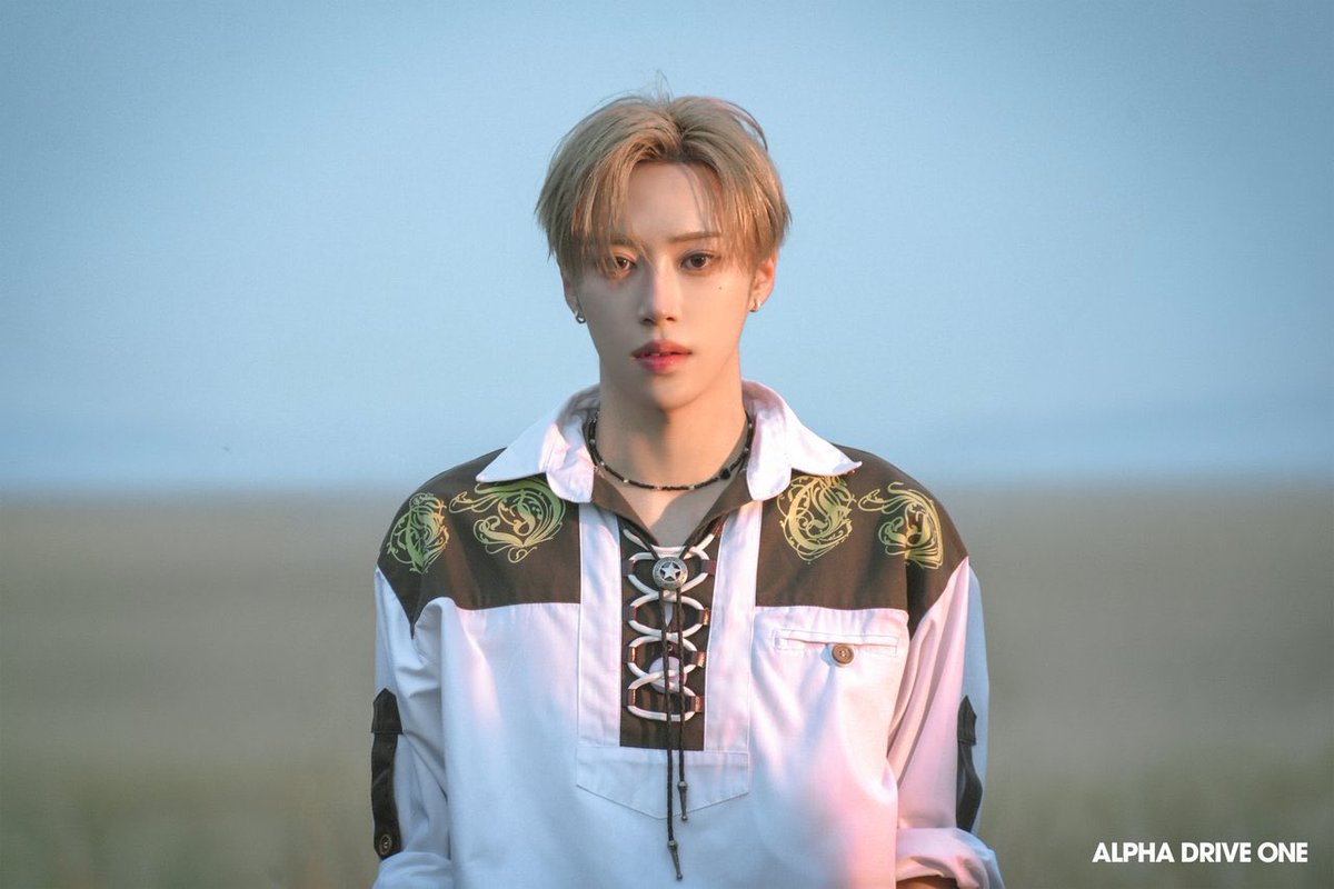 haoseofiles's tweet photo. 260712 plus chat update #HAOSEO #콩쟈반 #JUNSEO #ARNO #준서 #아르노 

[ALLYZ ONLY] 2026 ALPHA DRIVE ONE FAN-CON TOUR [STAR ROAD] VCR Behind Photo https://t.co/51tkaoW8zv