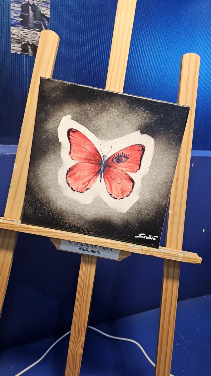 s_fntipn's tweet photo. The Art                                 The Artist https://t.co/vYzE6SFHR8
