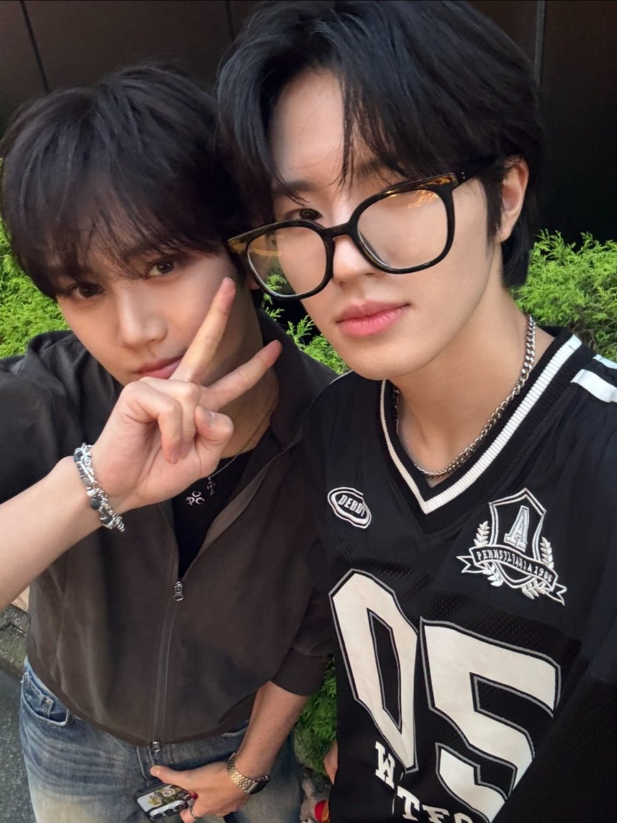 giantmyungtain's tweet photo. day 1 of looking for #aenville moots!!

✭ 🇮🇹she | 18
✭ haruto n junseo biased 
✭ watched debut’s plan n junseo was one of my picks
✭ multi 
✭ dni: basic dni criteria, -13, you hate any of the members

♡ / ↻ are highly appreciated!

#AEN #A_NEW_ERA_OF_NOW https://t.co/qGOJuISy6p