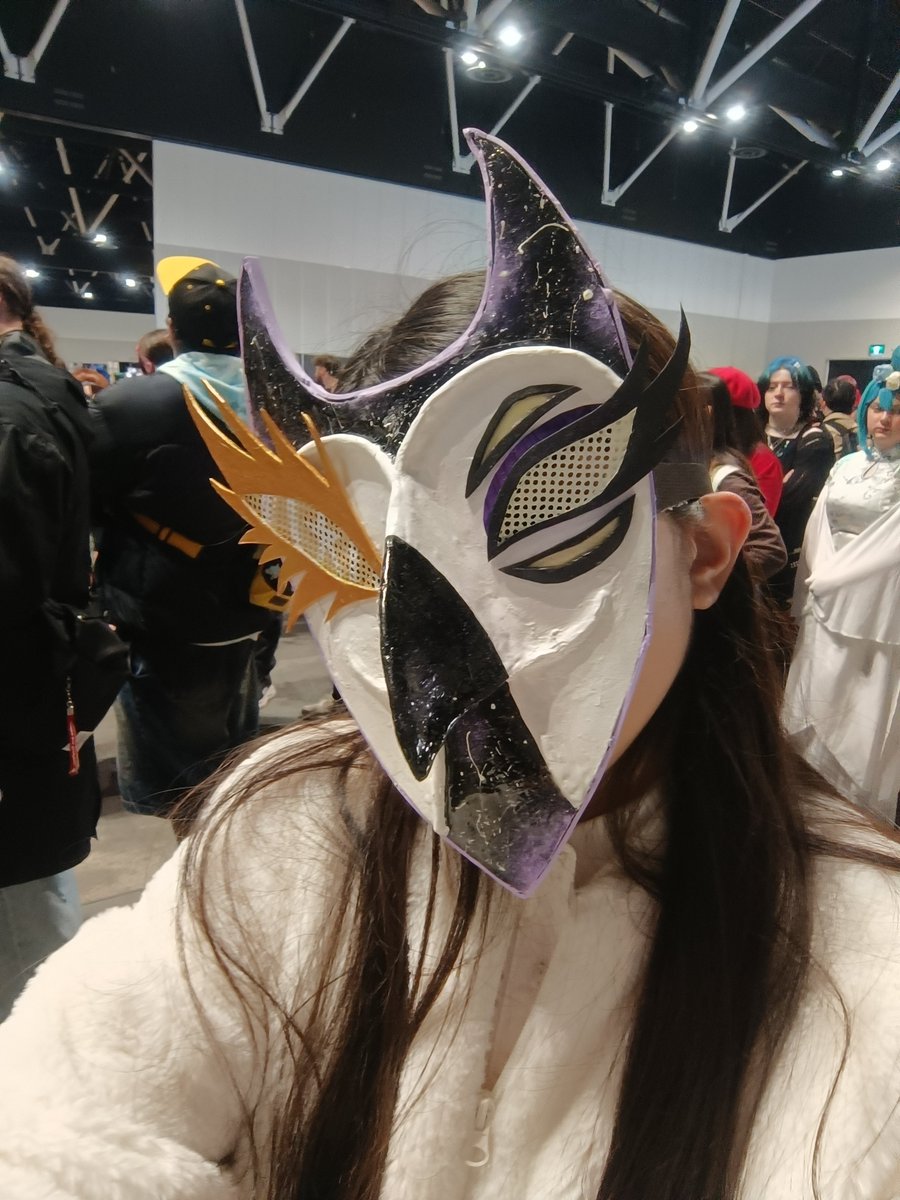 GNamdin's tweet photo. Cosplaying as my sona, Birdy Starlight at #smashcon2026.
#occosplay #sona #artsona https://t.co/73gk7X9maN