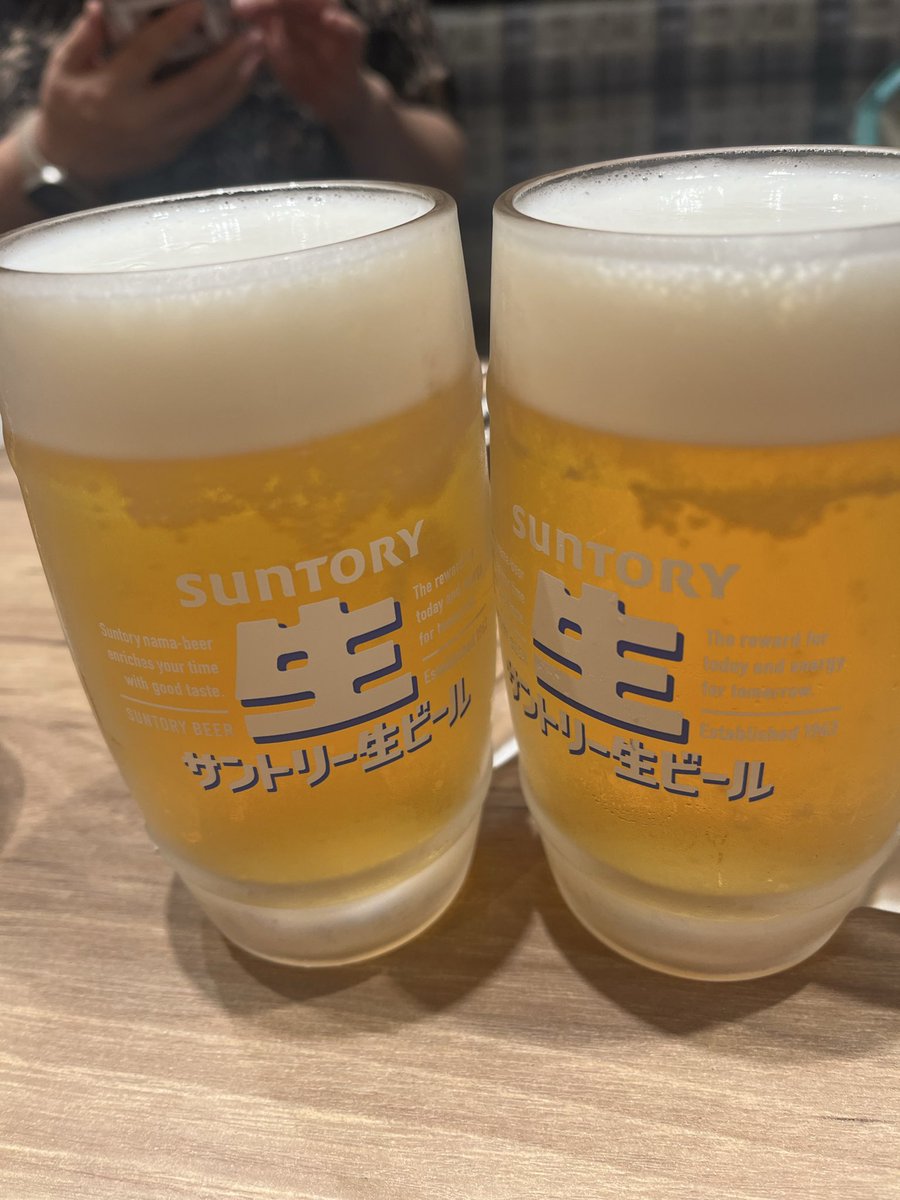 kame191's tweet photo. お誕生日のお祝いをしてもらいましたー！久々に昼からがっつり飲みました🍻 https://t.co/ltuiuUPgd3