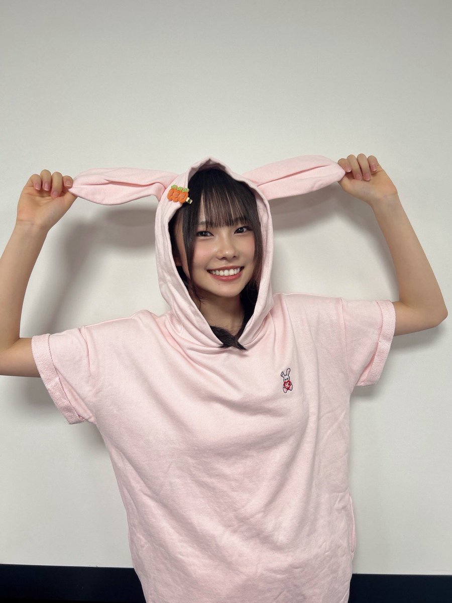 nmb48_kyoka's tweet photo. オンラインお話会ありがとうございました！！

パジャマでしたーーー💛
いつものパジャマとうさぎパジャマかわいいー？？ https://t.co/cN16lYPGoP