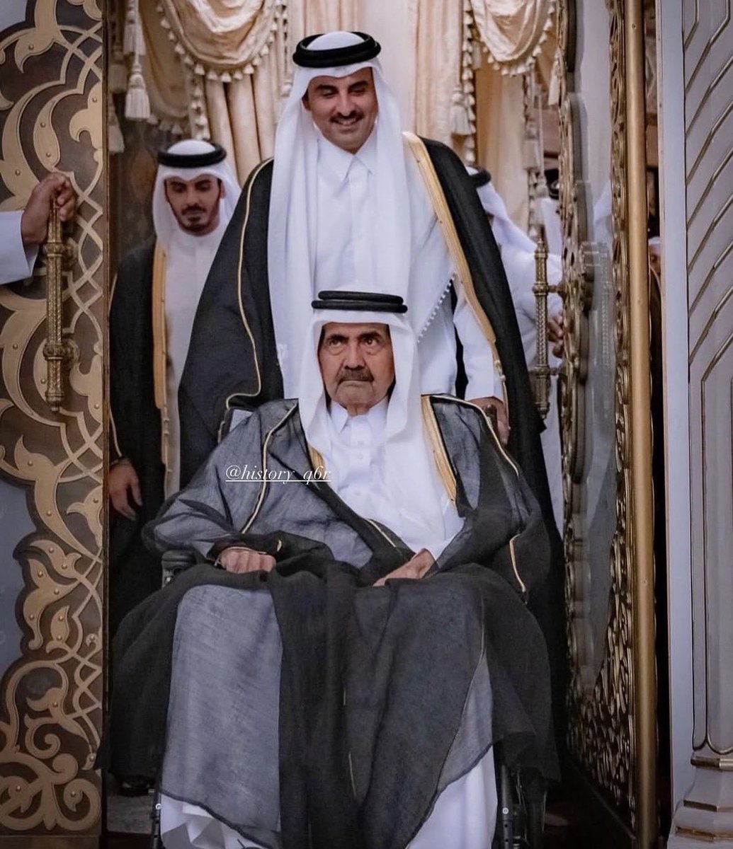7ALMlj's tweet photo. الشيخ حمد بن خليفة آل ثاني " في ذمة الله "

رحم الله الشيخ حمد وغفر الله له .خالص العزاء 
والمواساة لكافة الأسرة الحاكمة في دولة قطر 
الشقيقة وكافة شعب قطر العزيز

إنّا لله وإنّا إليه راجعون

#قطر
#حمد_بن_خليفة https://t.co/a1Qaj8xxnf