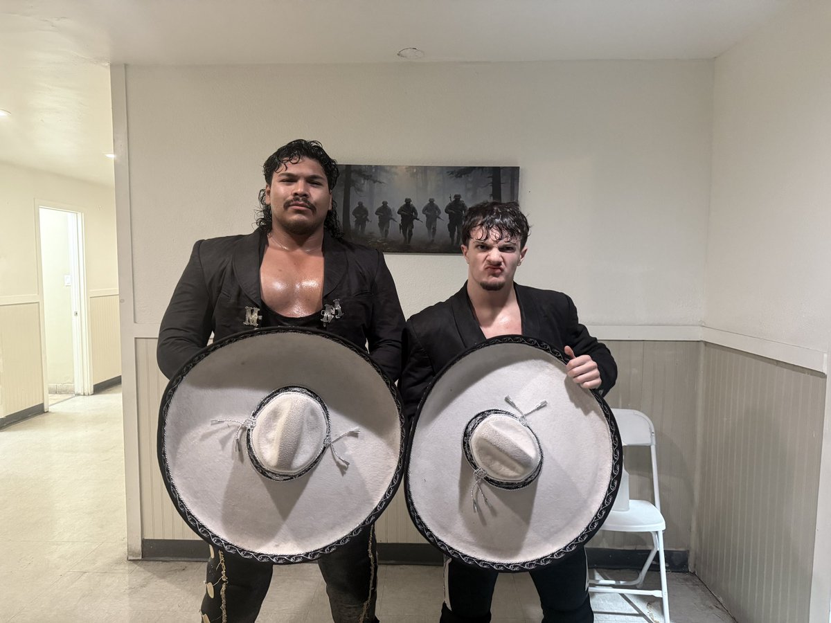 Bodhi_BYP's tweet photo. White boy loves tortas ‼️🥪 Shoutout @MariachiRo_ 

BYP made his debut for @RivalPro_ tonight and did not disappoint. YESSIR 🌀 https://t.co/0eMoQ4zLLY