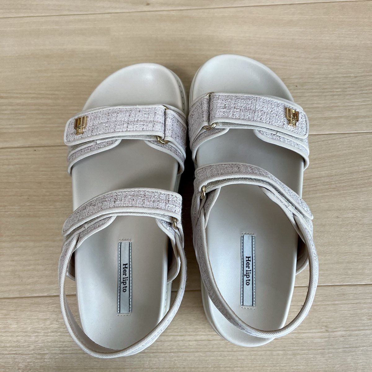 mm_roses2's tweet photo. Trois Tweed Platform Sandals

light beige届きました👡💞
ピンクっぽいベージュのツイード生地、かわいい🐰💫

#herlipto https://t.co/elgoJTlvFA