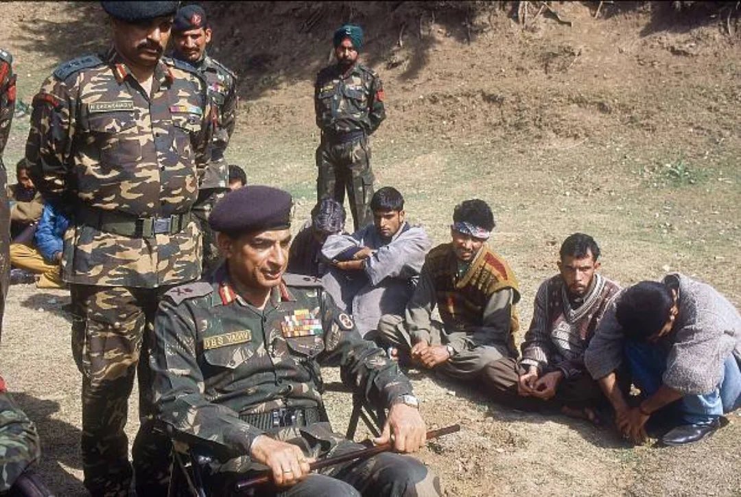 manjeetnegilive's tweet photo. From the archives- Militants Surrender to Indian Army in Kupwara district of J&amp;K . https://t.co/MrNvfg4VDC