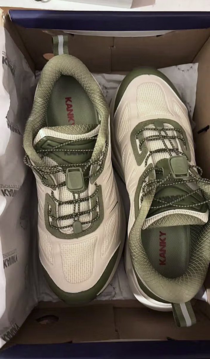 bukukis's tweet photo. wts kanky ksplit olive

ukuran 40 (insole 26cm)
new masih dalam box (minus tag)

harga jual . 350K https://t.co/nEpdfeg5Q8