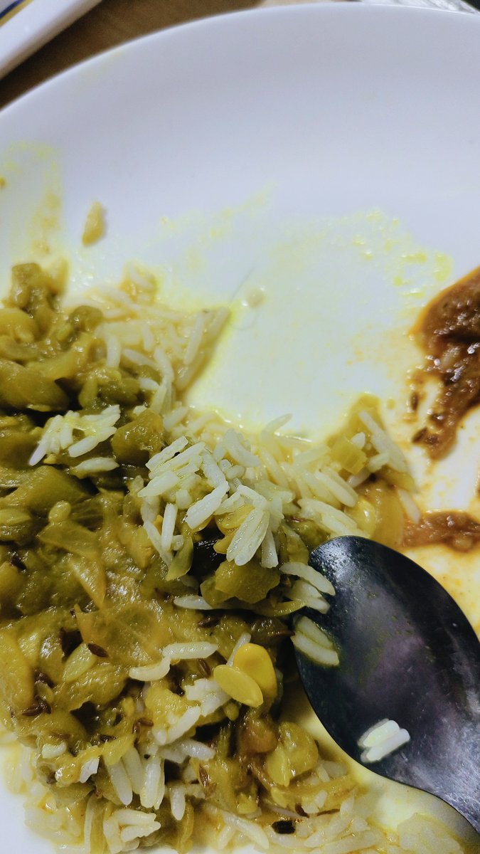 KitchenSushma's tweet photo. Currently travelling on Dibrugarh–Delhi Rajdhani AC 1. Found hair in food served during both lunch and dinner. Very disappointing and unacceptable standards for a premium train  premium fare, but poor food hygiene. Photos attached. @RailMinIndia   @IRCTCofficial 
#RajdhaniExpress https://t.co/GmSz4xYlf6