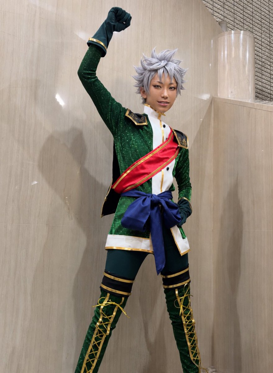 unigasukki's tweet photo. cos/KOP

昨日のコスダンいました！！！
はちみつキッスもオバレヒルズも沢山声出してくれてありがとな！！！

#おばれい 
#コスダン https://t.co/jpfotiZVFF