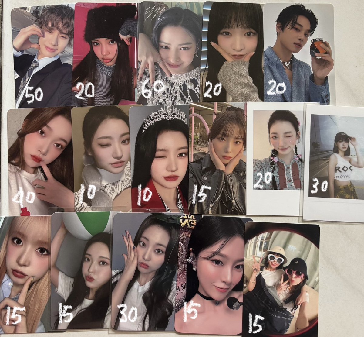 shukyeo's tweet photo. wts photocards from various groups 🌠

based in tangerang selatan, ina. 🏡
exclude packing &amp; admin (+5k)
preferably splitpay

dm to claim! https://t.co/S27kcKyDhS