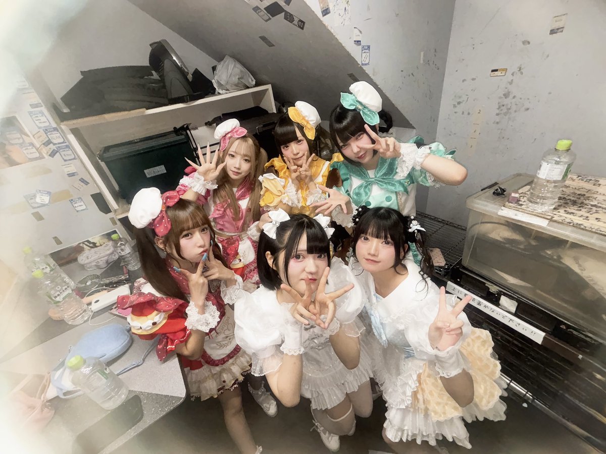 bemylove_japan's tweet photo. 新体制単独公演
ありがとうございました🩷💚❤️💛🩵🤍

次のラ���ブは、今週水曜日
完全無料平日定期公演です🆕

候補生加入後初開催！

ドリンク提供もなしの完全無料です、
是非お越しください！

#BEMYLOVE https://t.co/Rnfsp7KjSU