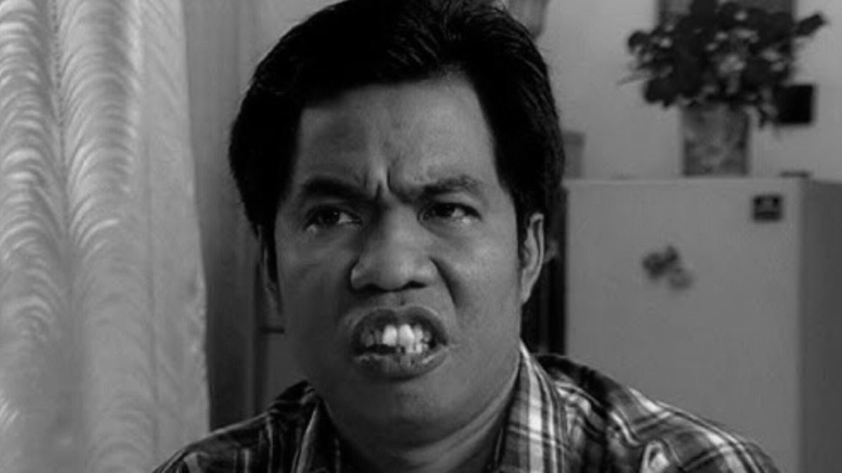 iPopBase's tweet photo. ‘Abdel dan Temon Bukan Superstar’ star Simson Rarameha Ngadang has passed away at the age of 59. https://t.co/NjDmF4oY97