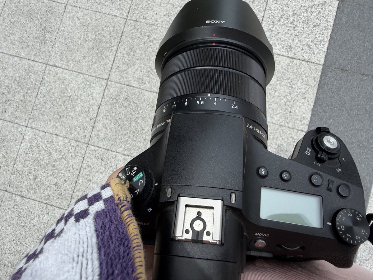RX10M5が出たおかげで RX10M4の存在が世に知れ渡るのは嬉しい