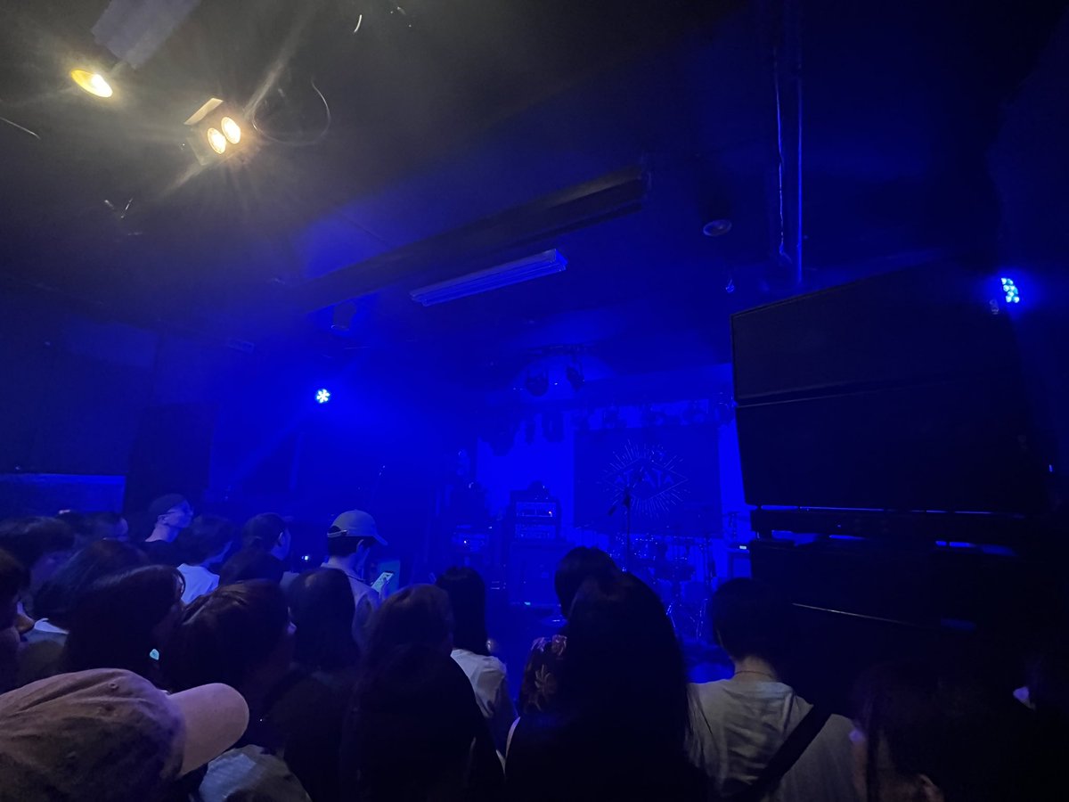 Ericdotyv's tweet photo. 久々ERAでATATAとバンアパ の最高2マン楽しかった！次はバンアパがATATAをITa FESに呼んでください！ https://t.co/9IeFgkWWfI