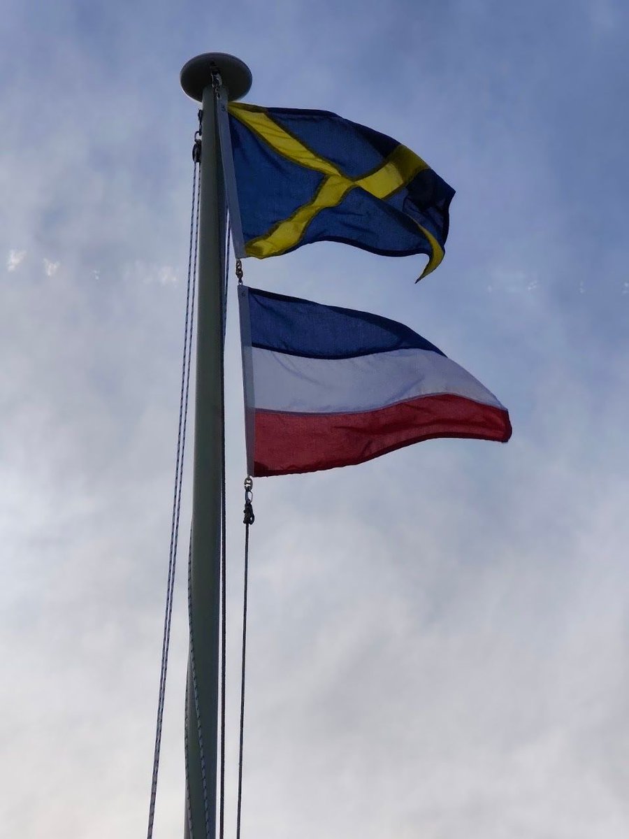 DockYardWall's tweet photo. π© Signal of the Day β Signal No. 36 (1804) β
"Engage Enemy on their starbα΅ side if going before the wind, or to windward if by the wind"
#NavalSignals #RoyalNavy #AgeOfSail #MaritimeHistory #DockYardTalk https://t.co/4w3nH2HYVX