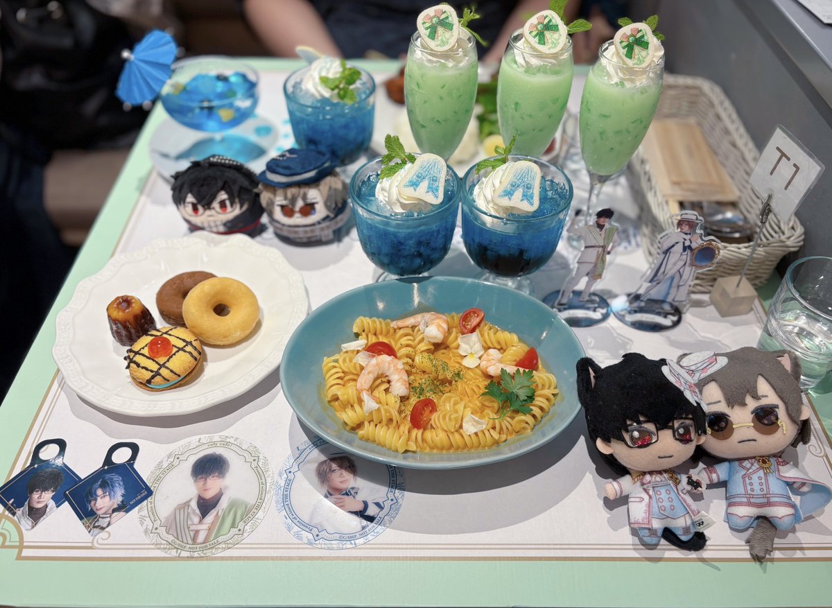 yu_zu_cka's tweet photo. 美味しかったし楽しかった🥳
満喫しましたー！！
まほステ5周年おめでとうございます🎊
#まほステ5周年
#colycafe https://t.co/rKtHmOUZ9S
