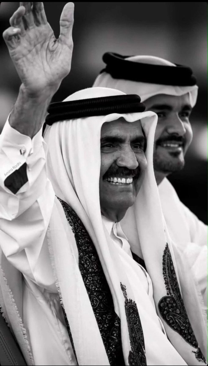 BOALII88's tweet photo. تعازينا للأشقاء في #قطر قيادة وشعبا في وفاة الامير الشيخ حمد بن خليفه آل ثاني رحمه الله.  
عظم الله أجركم وغفر الله لميتكم 🙏🏼🙏🏼🥹 

🇶🇦 🇰🇼 

#حمد_بن_خليفة https://t.co/t11jIhw3Lh