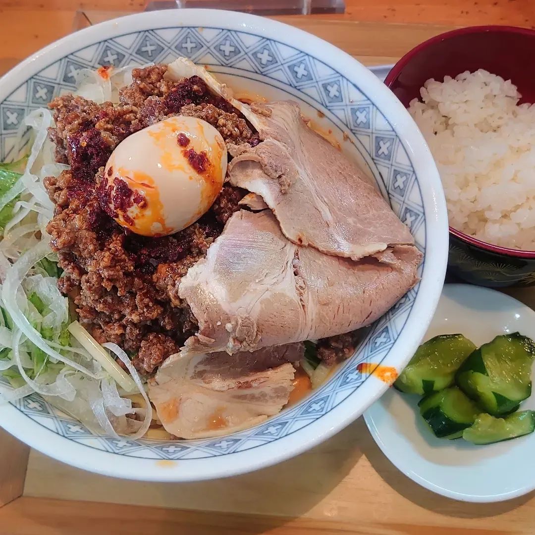 ka2eka2e's tweet photo. 昼ごはん
冷やし担々麺
大盛＋ライス小
＋きゅうりのおひたし♥
ありがとうございます
ごちそうさまでした
#中華食堂万華 #柏崎市 https://t.co/8uPzhMhXq4
