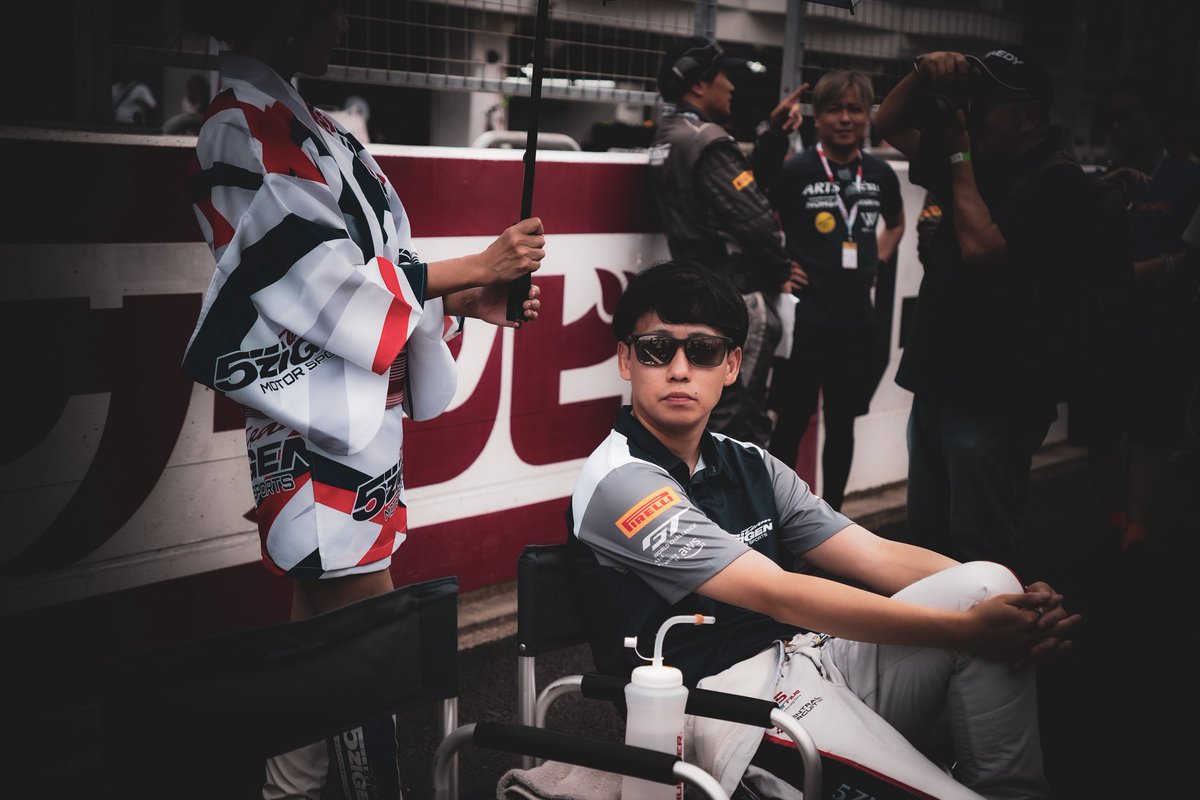 ats_fans's tweet photo. #GTWorldAsia Rd.3🗻
Race1
P23→P5(SILVER P3）
Race2
P8→P4(SILVER P1）🥇
両レースとも予選のタイヤトラブルの影響で後方からのレースとなりましたが見事なリカバリー👏
ニッサン応援団の方々を始めたくさんのご声援ありがとうございました😭
次は8月末の岡山です🍑
#GTWorld   
#GoGoNISSAN2026 https://t.co/vmSt97GUSP