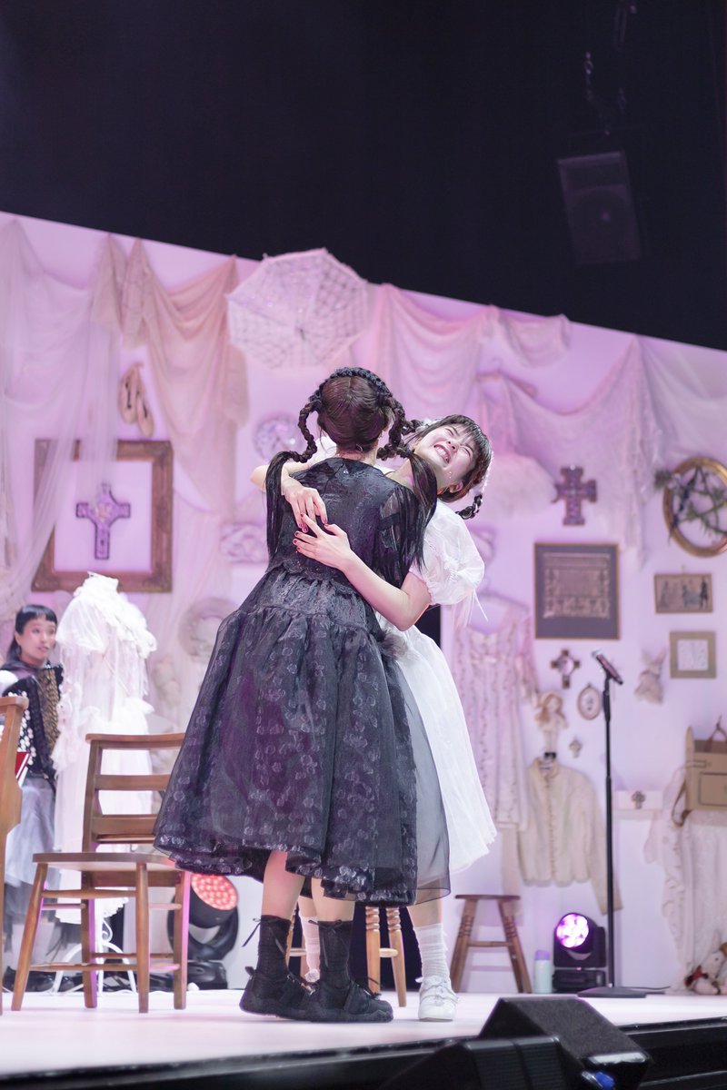nnn_0203's tweet photo. 260712 #超Maria
めいくる、ほんっっっっとうに最強のペアだ！！！！！！！！🖤🤍 https://t.co/hLrNzNz4qe