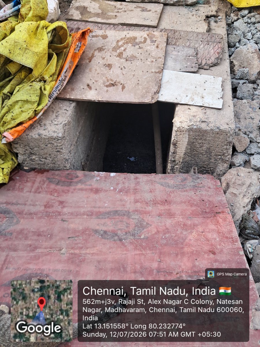 kausimi's tweet photo. Zone-03 division 25 &amp; 26  the SWD  which was renewed before 1 year is still under construction and the open drain haven't been closed nor any other actions taken to sanitize the area @CMOTamilnadu @MawsTamilNadu @Collr_Chn @Arappor @CHN_Metro_Water https://t.co/Zb7F8pTK9r
