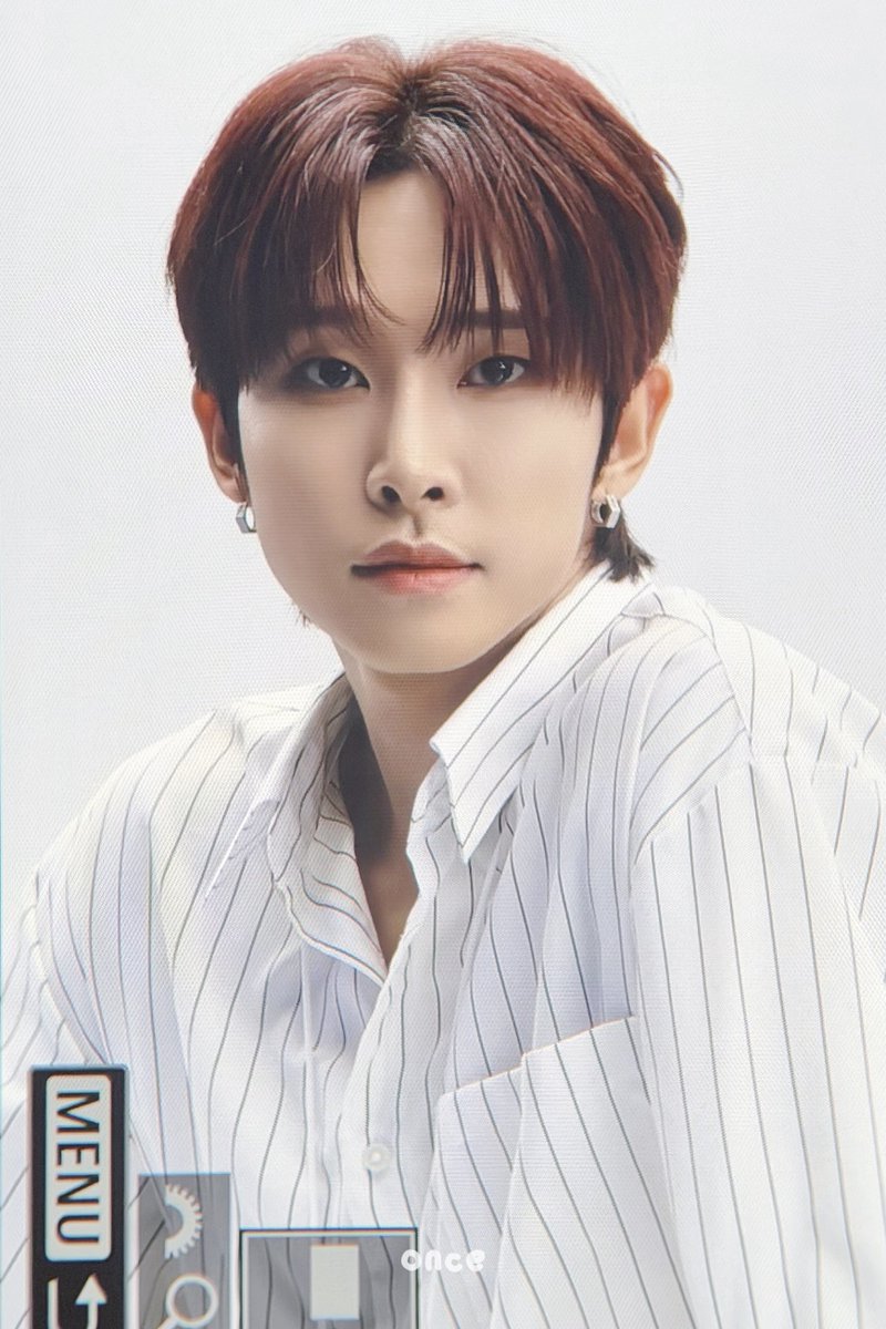 07leon25's tweet photo. 260712

#트렌드지 #TRENDZ #리온 #LEON https://t.co/d9Np8QgubC