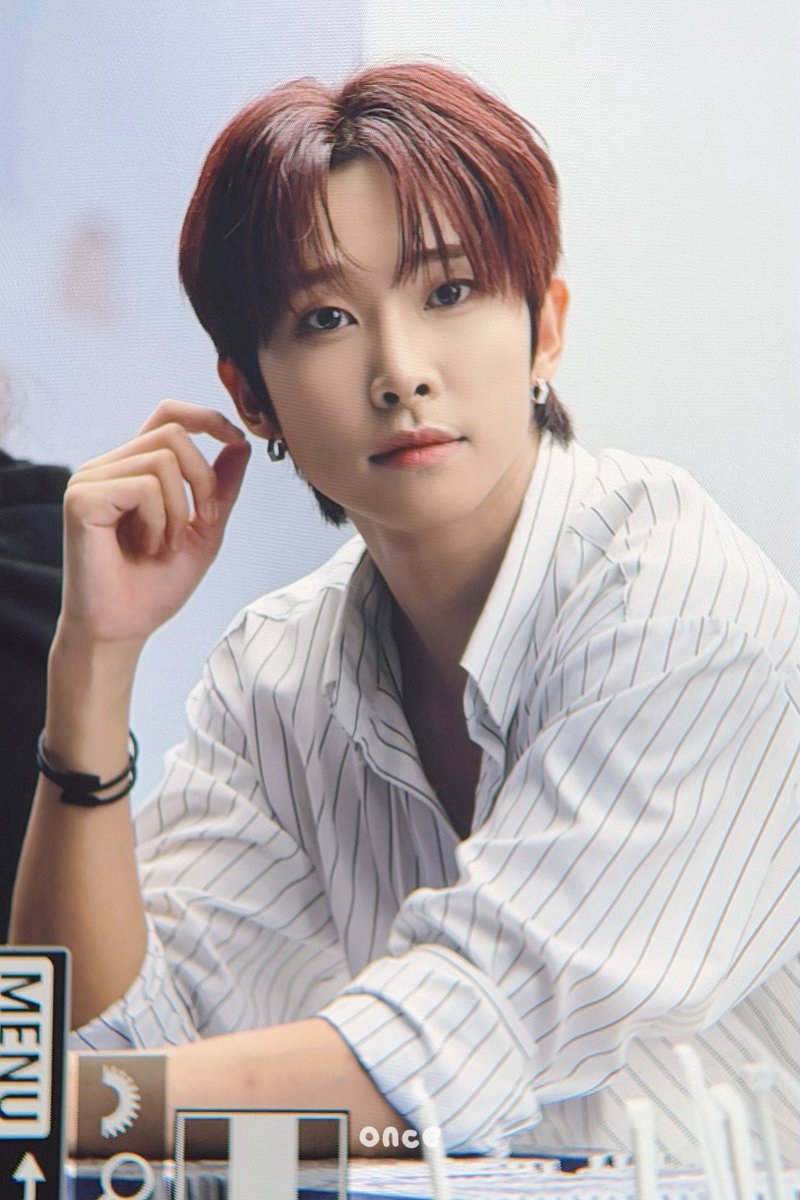 07leon25's tweet photo. 260712

#트렌드지 #TRENDZ #리온 #LEON https://t.co/d9Np8QgubC