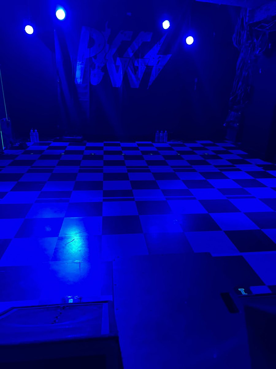 AkiASP125's tweet photo. PIGGS札幌！床が全て物語ってました💧 https://t.co/sPjvkSb8pq